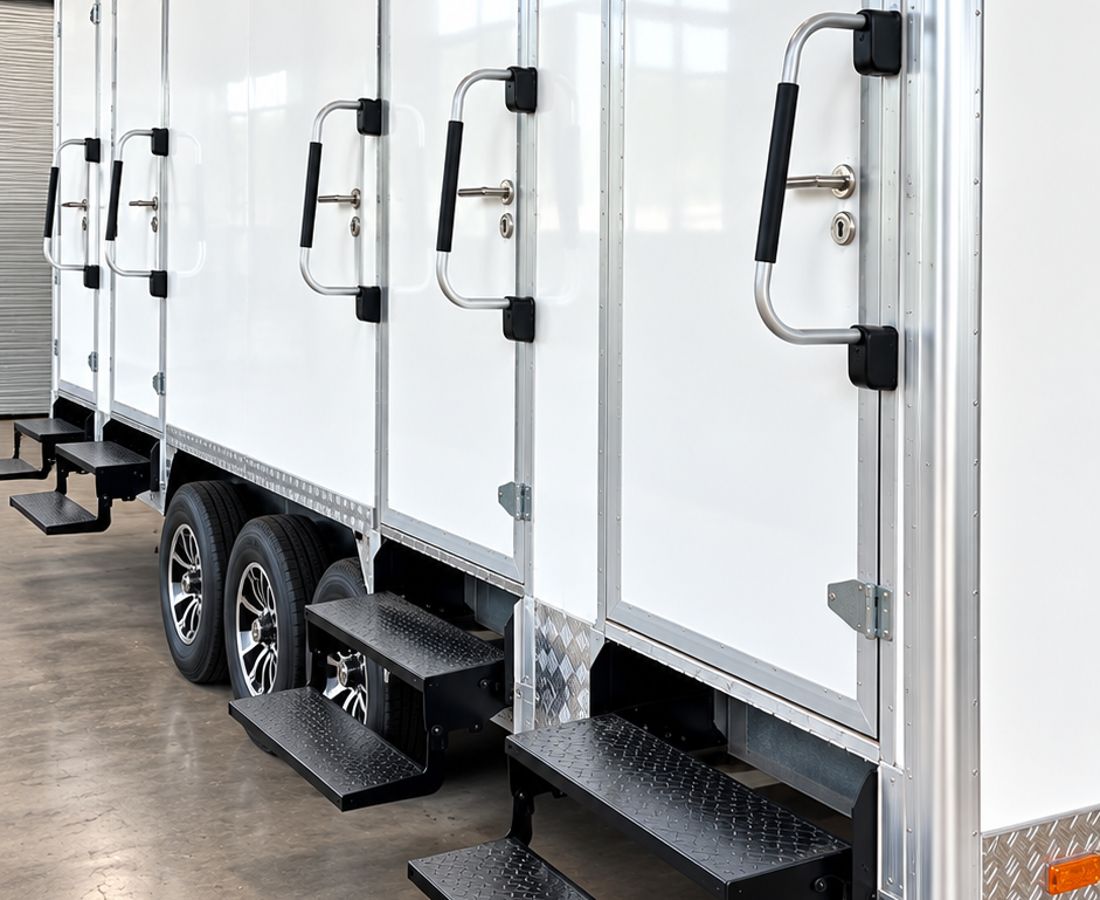 22 ft 6-Stall Shower and Restroom Trailer