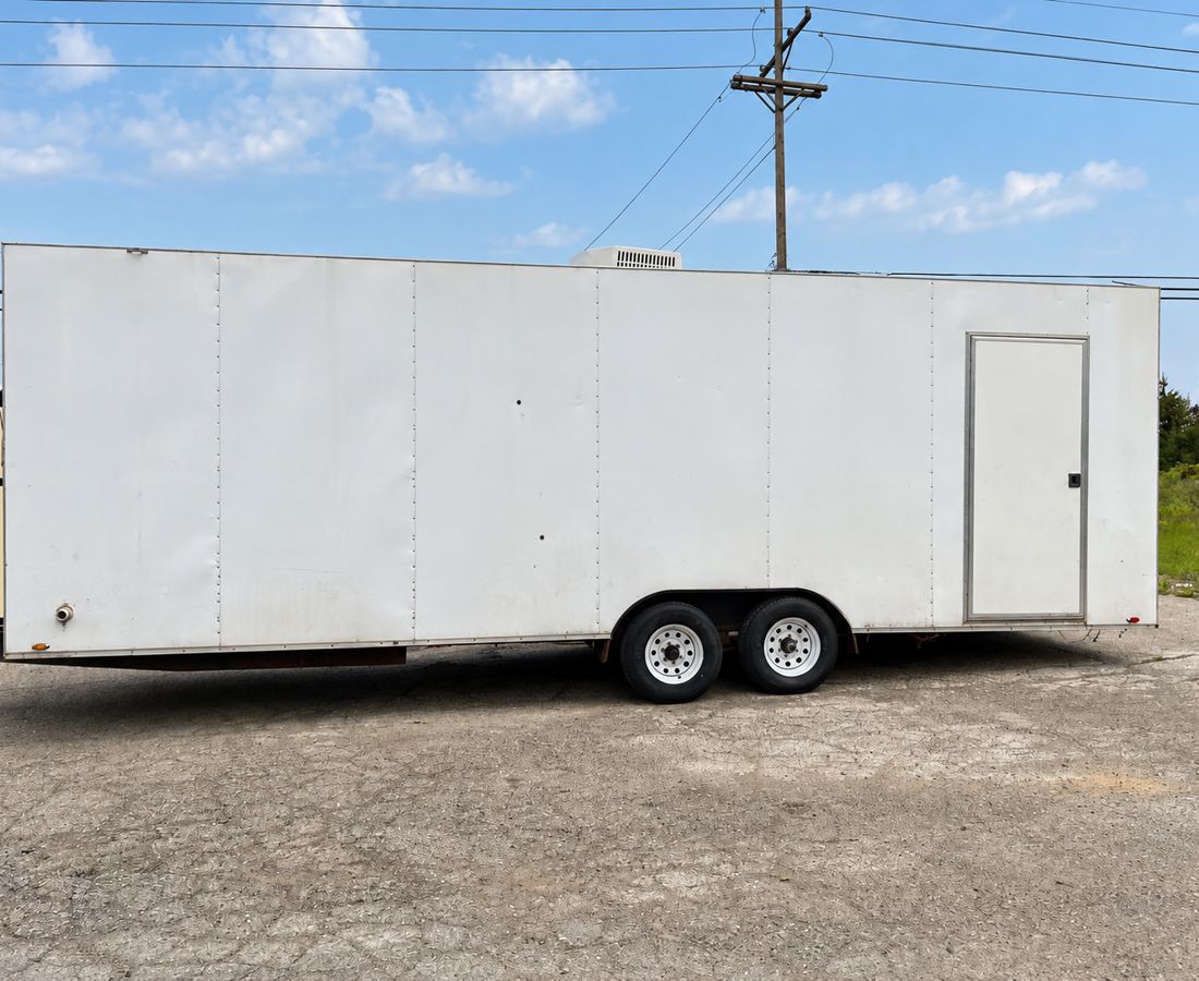 26 ft Dishwashing Trailer
