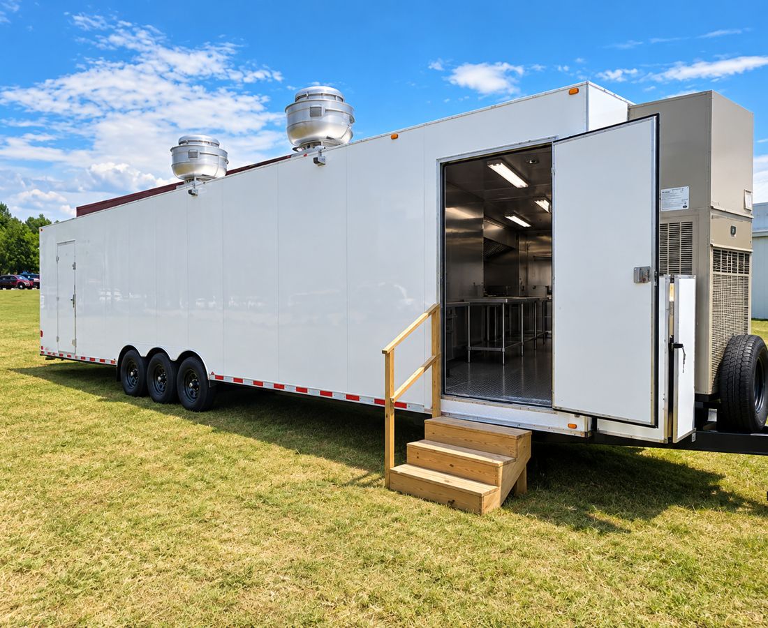 40 ft Combination Mobile Kitchen