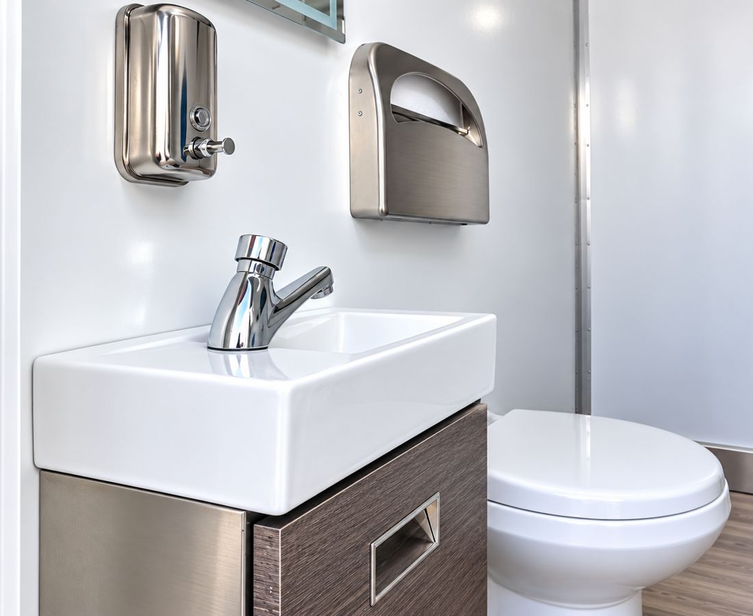 14 ft Restroom Trailer