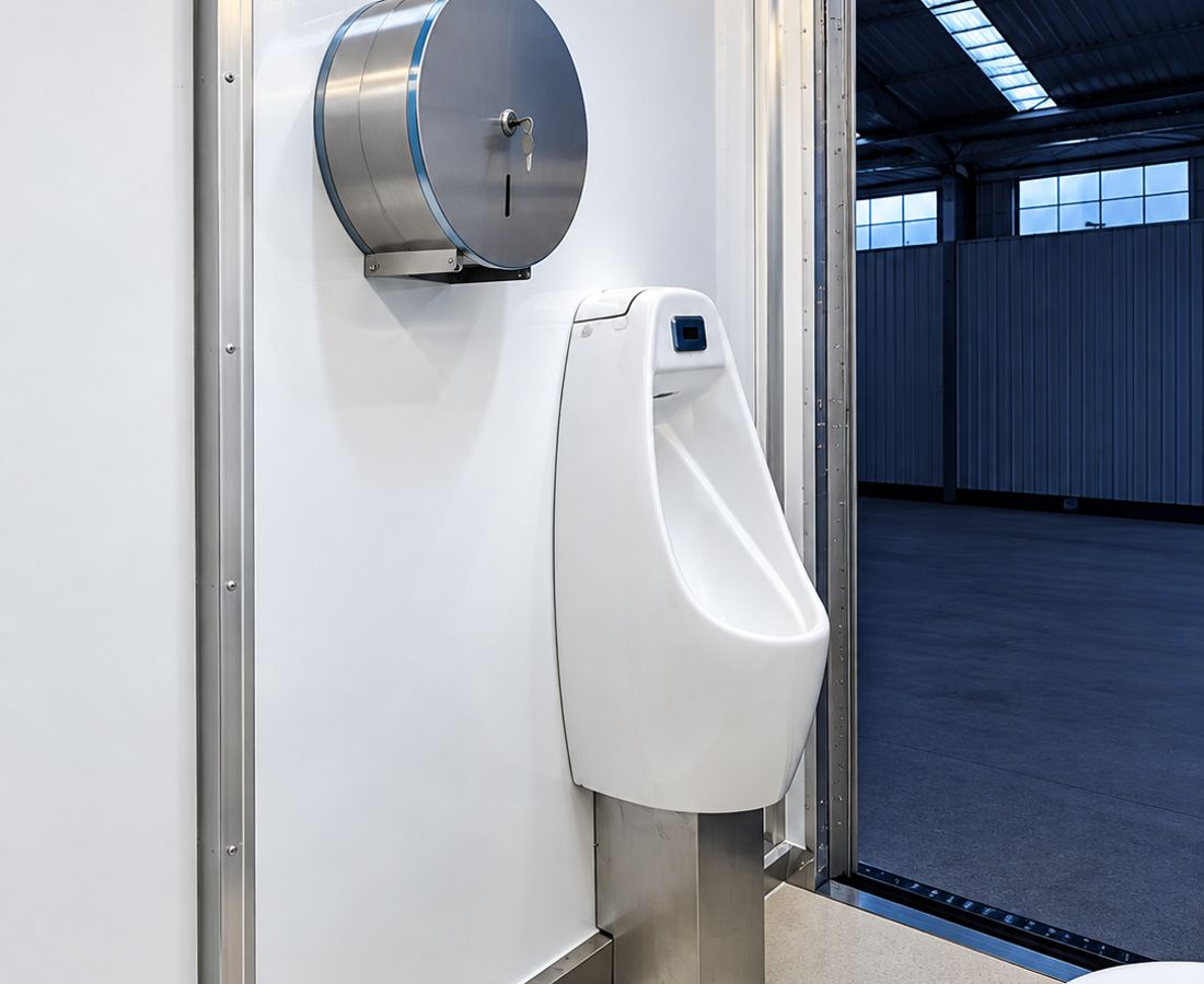 20 ft Restroom Trailer